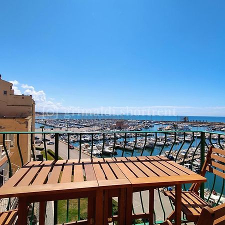 A Casa Di Rino Apartment Нетуно Екстериор снимка