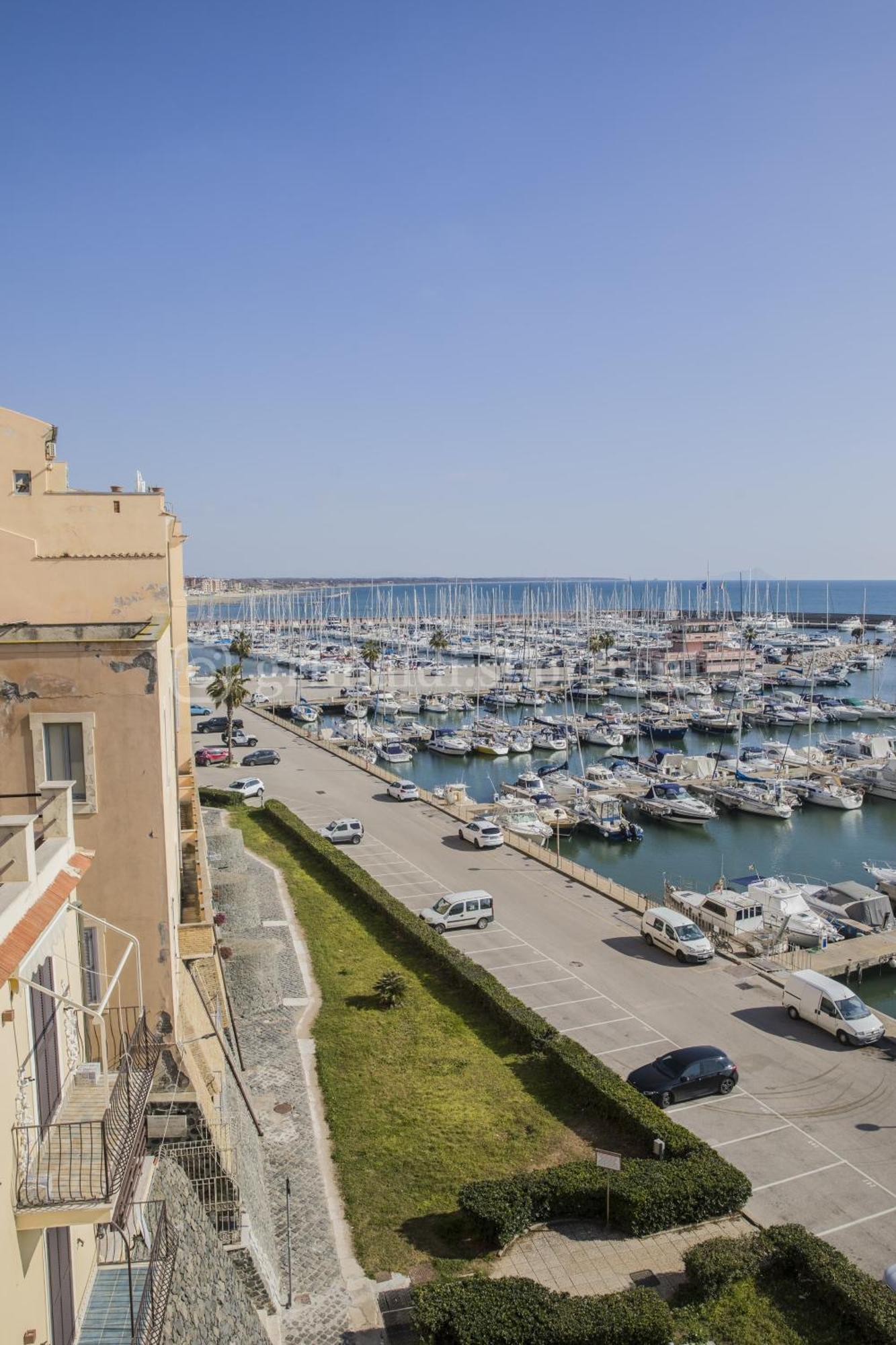 A Casa Di Rino Apartment Нетуно Екстериор снимка